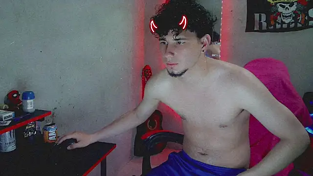 צ'אט XXX בשידור חי של Atom_Hot