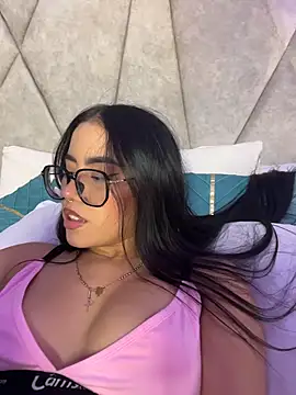 دردشة TopDollXXX الجنسية المباشرة