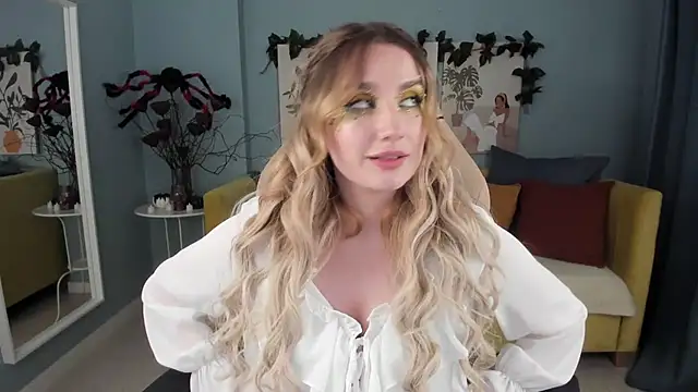دردشة LanaLoon الجنسية المباشرة