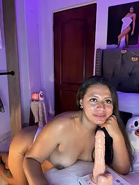 ema_zoe's Live XXX Chat