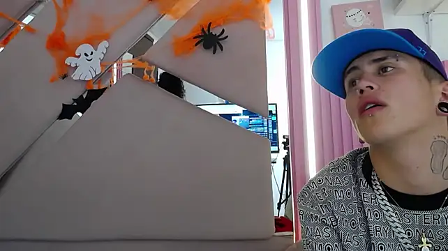 Chat +18 de oblivionlove ao vivo