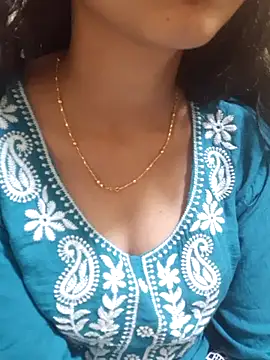 Kanchan7909 Adlı Modelin Canlı XXX Sohbeti