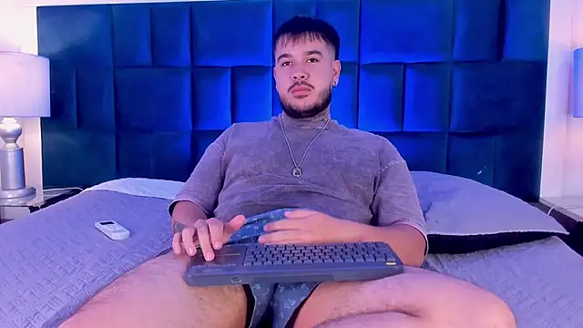 DanteBlossom's Live XXX Chat