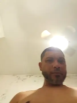 tropikboy's Live XXX Chat