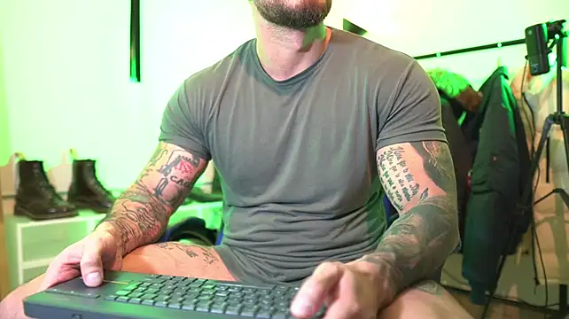 Chat +18 de DimitriSullivan_ ao vivo