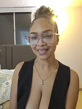 BiiancaEstradaa Live XXX-Chat