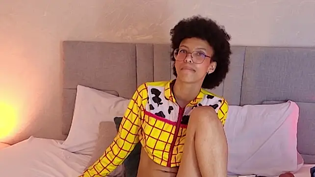 sophie_rojas' Live XXX Chat