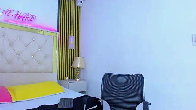 JustinSecretn Live XXX chat