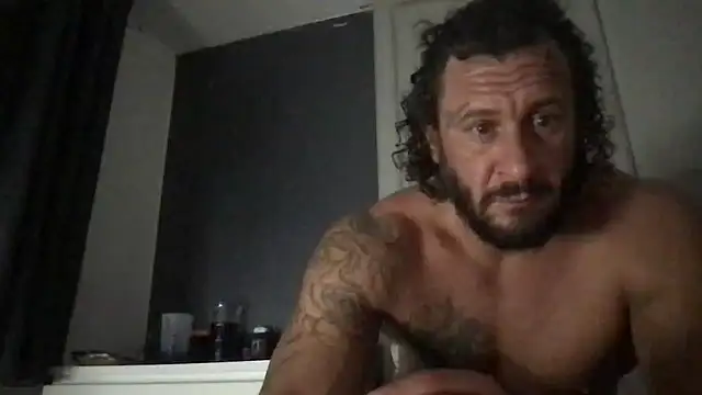 Czat XXX na żywo – Magic_Mike_666