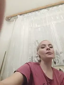GhyaMarii's Live XXX Chat