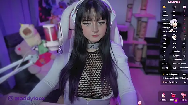 MaddyFooxx Live XXX-Chat