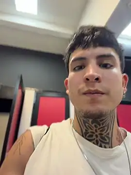 Živý XXX chat _Tomy08calderon