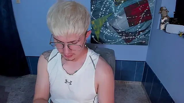 patrik_027 Chat XXX in diretta
