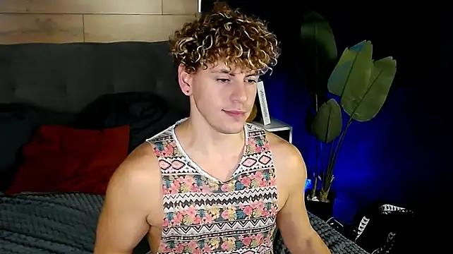 צ'אט XXX בשידור חי של ConnorBlake