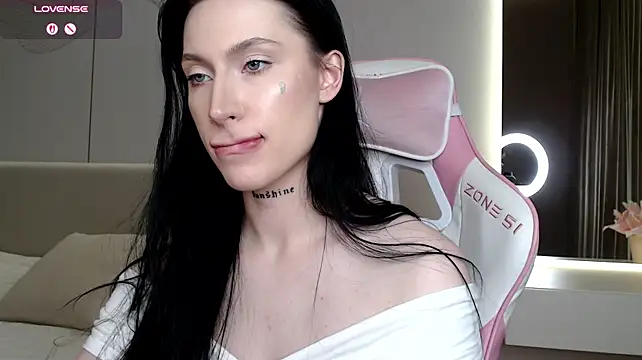 Chat +18 de JenniferQueen11 ao vivo