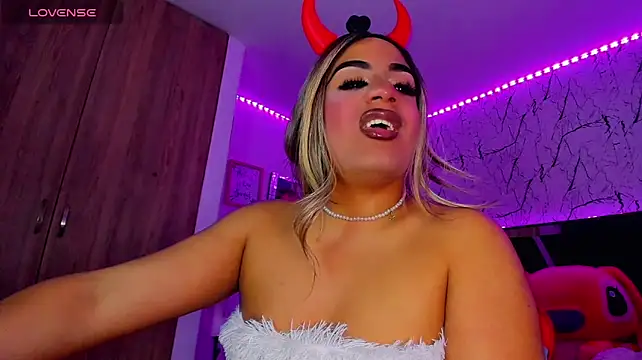 Chat XXX en directo de Amber_bigdick22