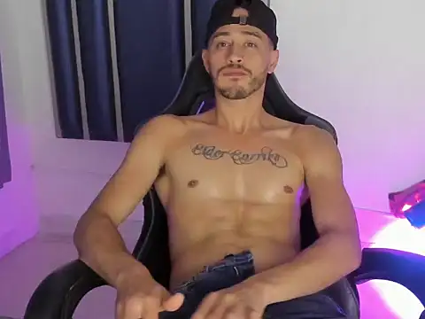 Damiam_23 Chat XXX in diretta