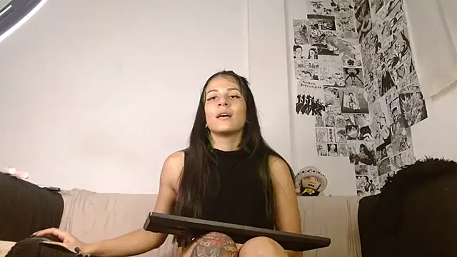 Chat XXX en directo de Chloe_paytone