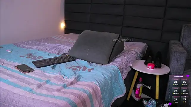 kathieandpovcock1 라이브 XXX 채팅
