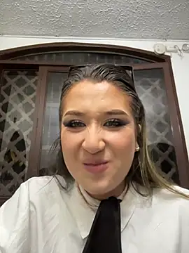 IsabelleMilan Chat XXX in diretta