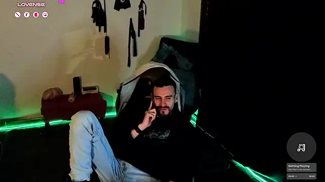 Živý XXX chat Aaron_malikk