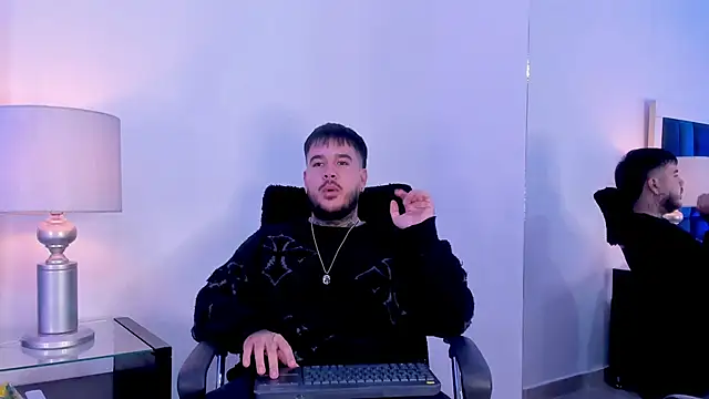 Živý XXX chat DanteBlossom