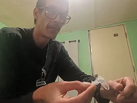 NoteworthyLaser111 – Naživo XXX chat