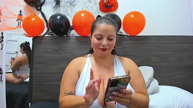Chat XXX en directo de Emawalker_