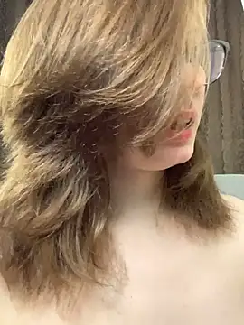 Онлайн чат XXX RatGirl_Diary