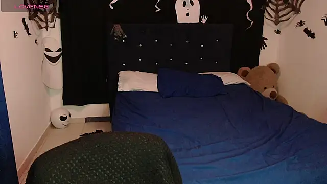 Chat XXX en directo de ANGELIQUE_KLANE