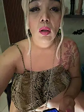 DirtyKhloy: онлайн-секс-чат