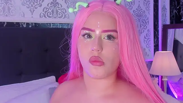 Miamontoya's Live XXX Chat