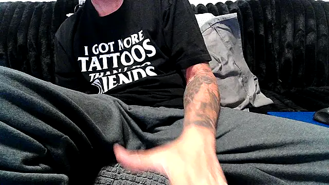 JohnnyKorrupt_ Adlı Modelin Canlı XXX Sohbeti