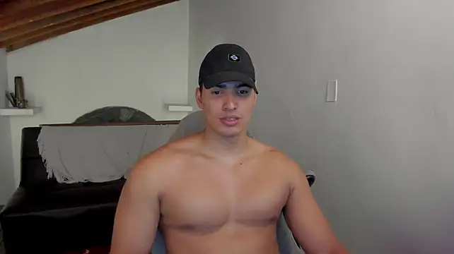 XXX chat uživo modela JamesGraay