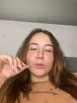 Chat +18 de BrunaMendees ao vivo