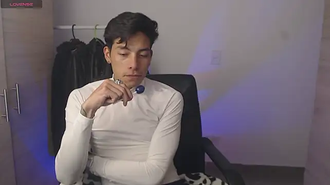 XXX chat uživo modela chomelo6