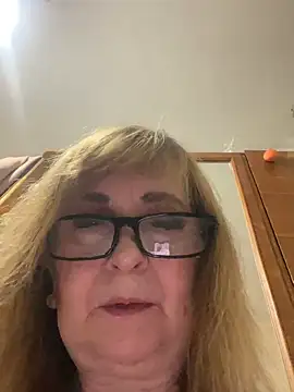 Chat XXX en directo de Irina2909@xh