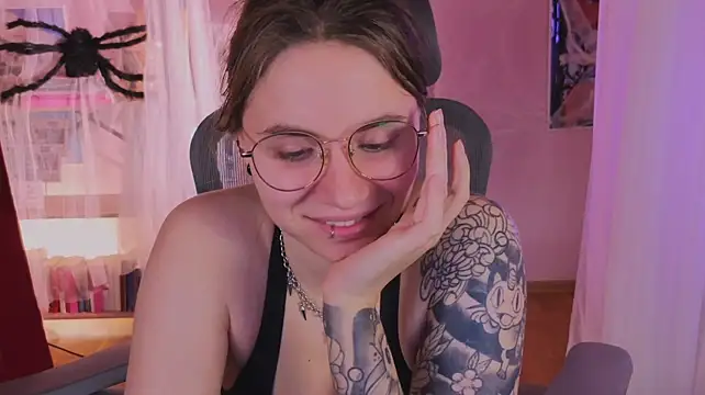 XXX chat uživo modela _AnnaStark_