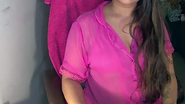 Cute-Tara's Live XXX Chat