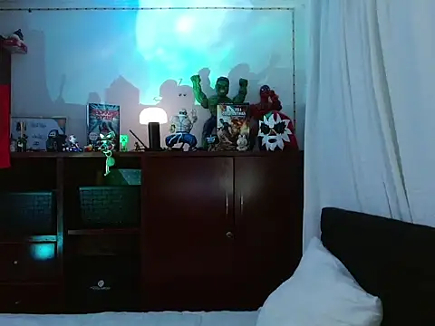 Spilios_low Live XXX-Chat
