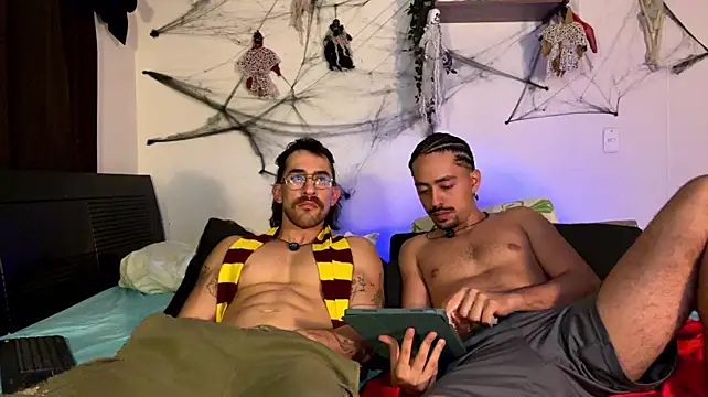 XXX chat uživo modela Aaron_wheel