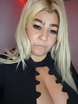 BonniAdams Adlı Modelin Canlı XXX Sohbeti