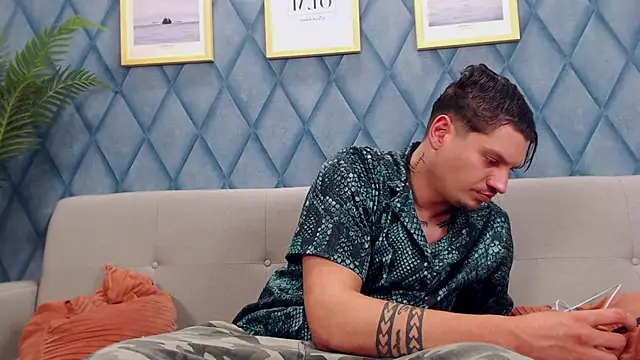 Chat +18 de marioalessio ao vivo