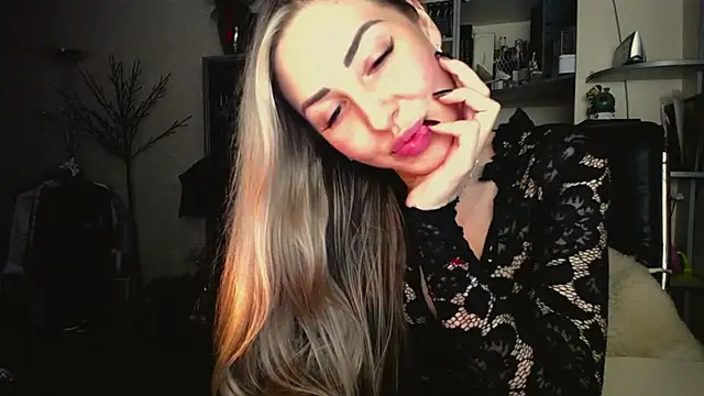 Онлайн чат XXX SirenNoir