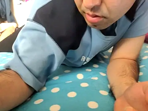 Chat +18 de bch1045 ao vivo