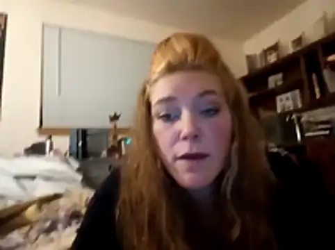 צ'אט XXX בשידור חי של BettyandGold