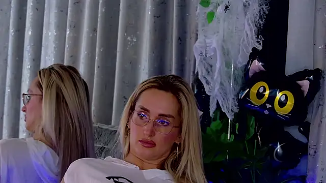 IsabelleEthan Chat XXX in diretta