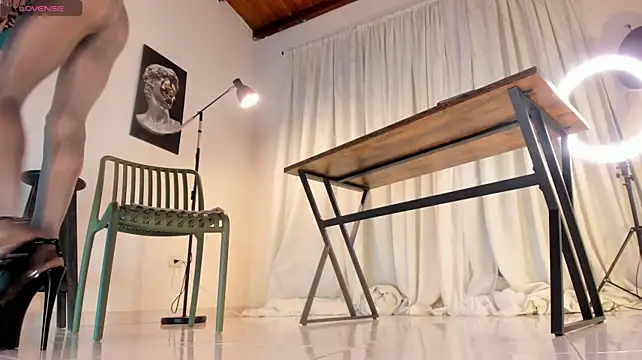 ArchieCollins Live XXX Chat
