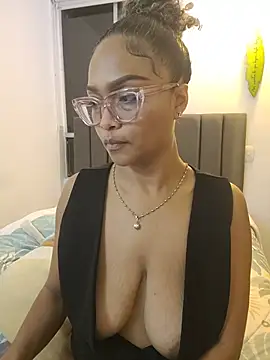 Živý XXX chat BiiancaEstradaa