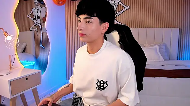 Filiph_SterliingのライブXXXチャット